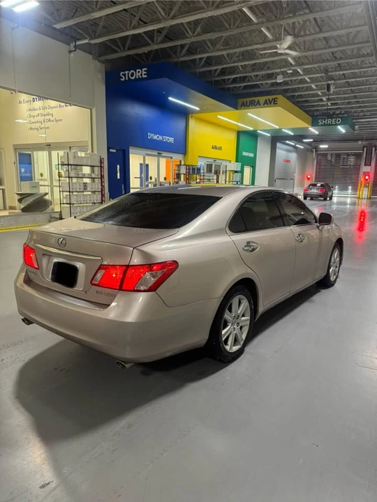 2007 Lexus ES 5th Gen - Image 3 of 15