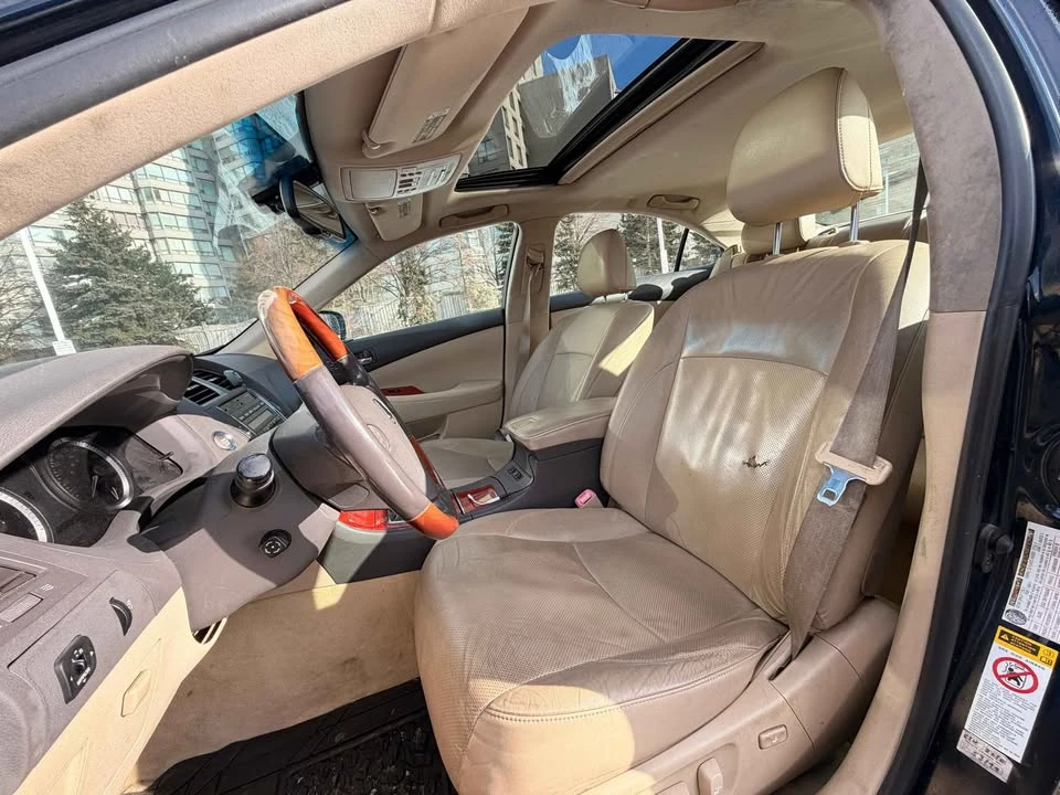 2007 Lexus ES 5th Gen - Image 9 of 15