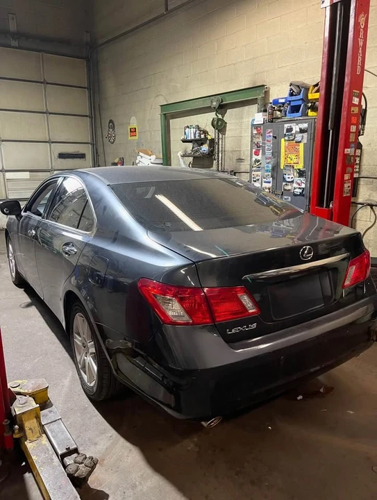 2007 Lexus ES 5th Gen - Image 2 of 5