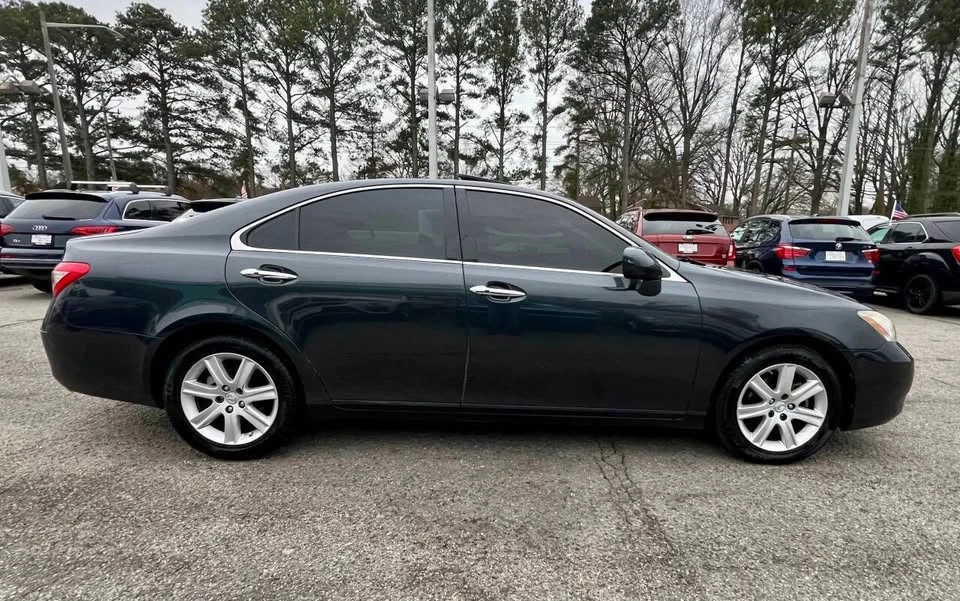 2007 Lexus ES 5th Gen - Image 5 of 19