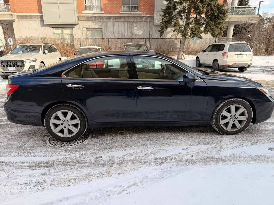 2007 Lexus ES 5th Gen - Image 4 of 15