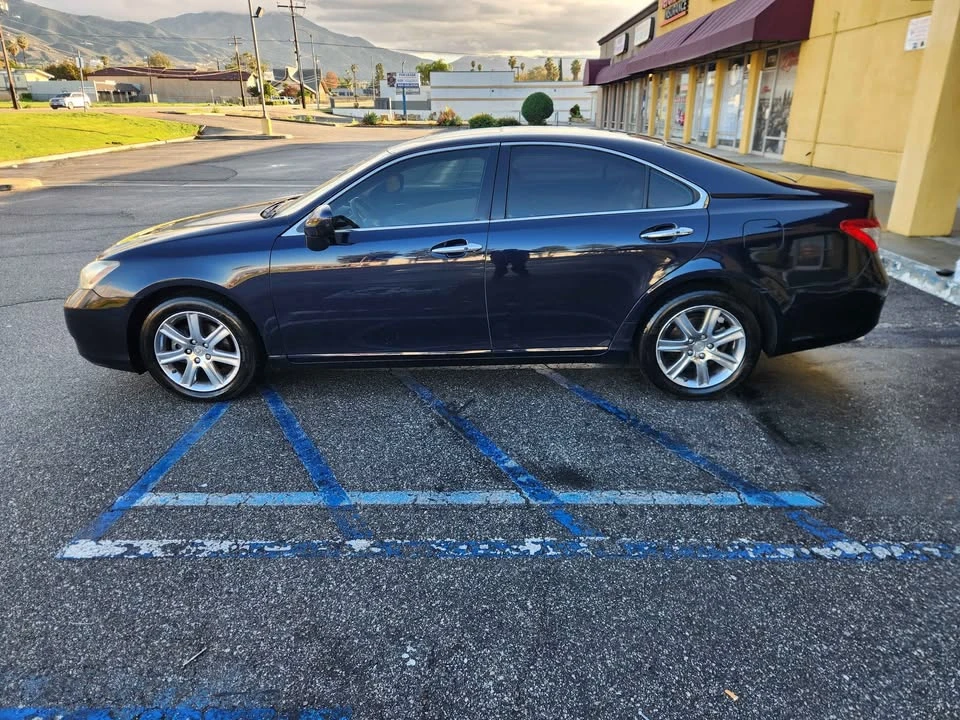 2007 Lexus ES 5th Gen - Image 4 of 14