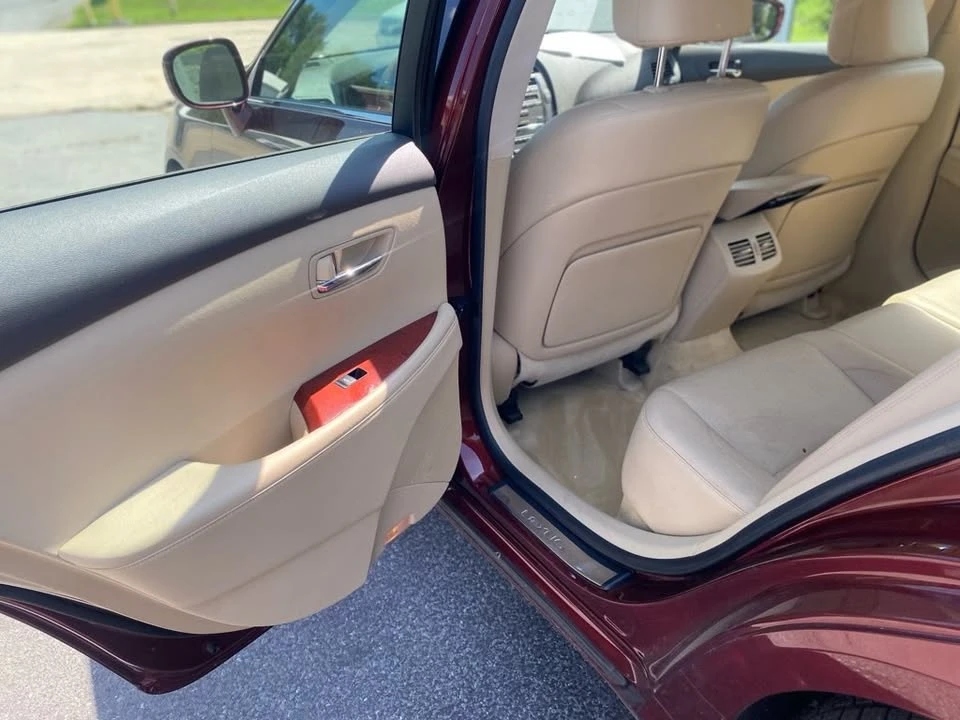 2007 Lexus ES 5th Gen - Image 13 of 17