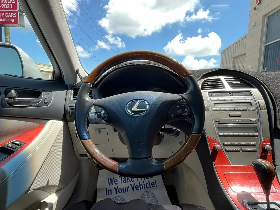 2007 Lexus ES 4th Gen - Image 9 of 15