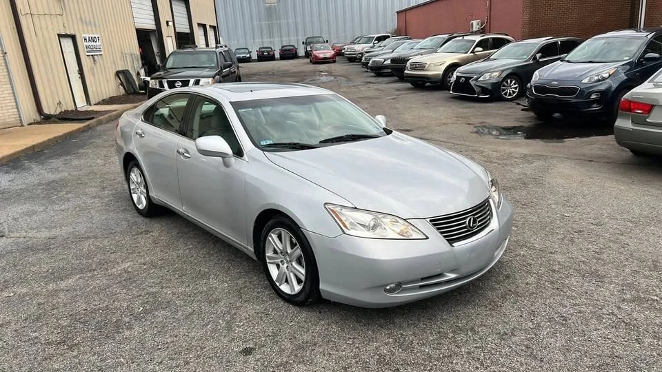 2007 Lexus ES 5th Gen - Image 3 of 17
