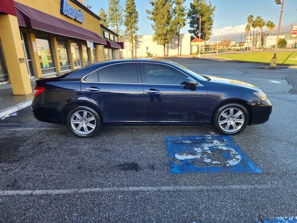2007 Lexus ES 5th Gen - Image 2 of 14