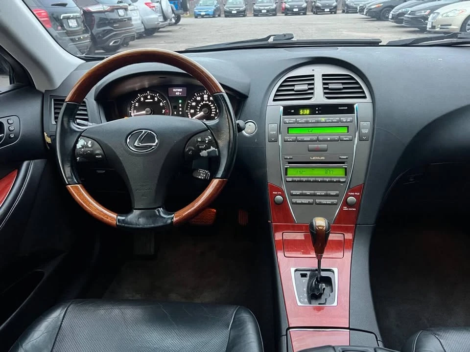 2007 Lexus ES 5th Gen - Image 17 of 19