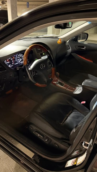 2007 Lexus ES 5th Gen - Image 5 of 12