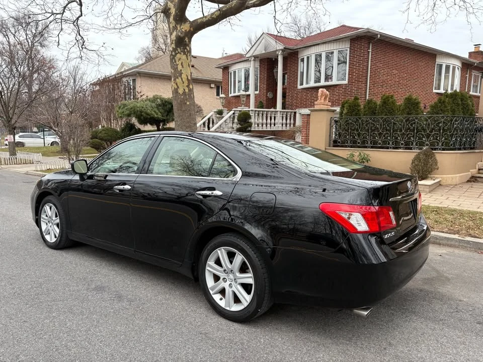 2007 Lexus ES 5th Gen - Image 12 of 19
