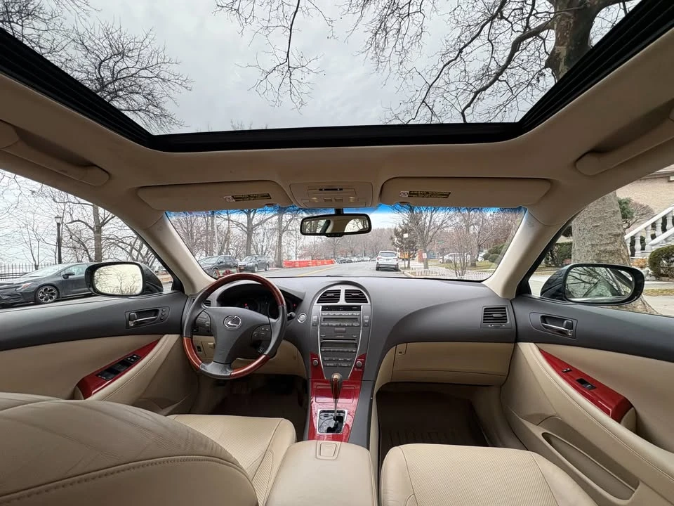 2007 Lexus ES 5th Gen - Image 8 of 19