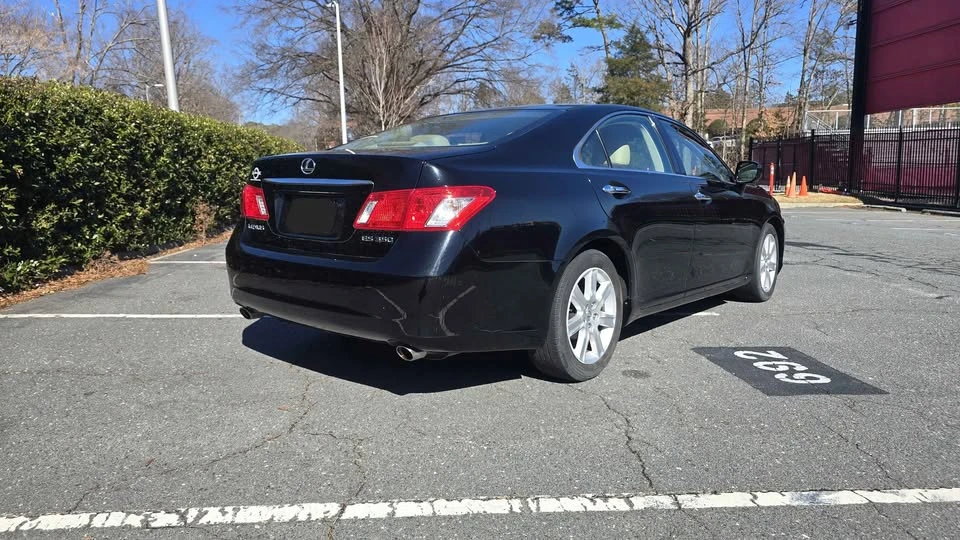 2007 Lexus ES 5th Gen - Image 5 of 11