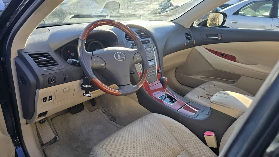 2007 Lexus ES 5th Gen - Image 8 of 11