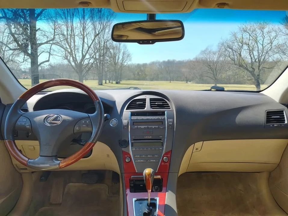 2007 Lexus ES 5th Gen - Image 14 of 19