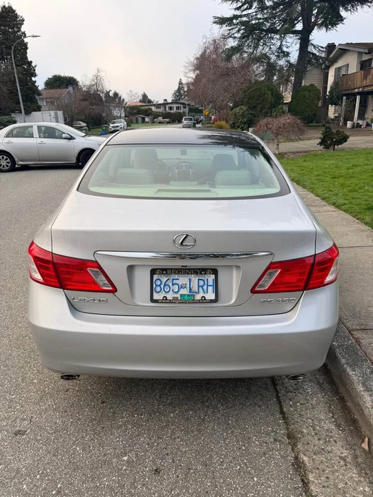 2007 Lexus ES 5th Gen - Image 4 of 11