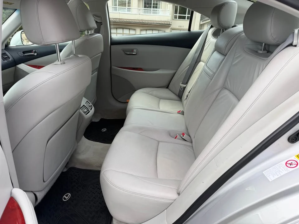 2007 Lexus ES 5th Gen - Image 10 of 17