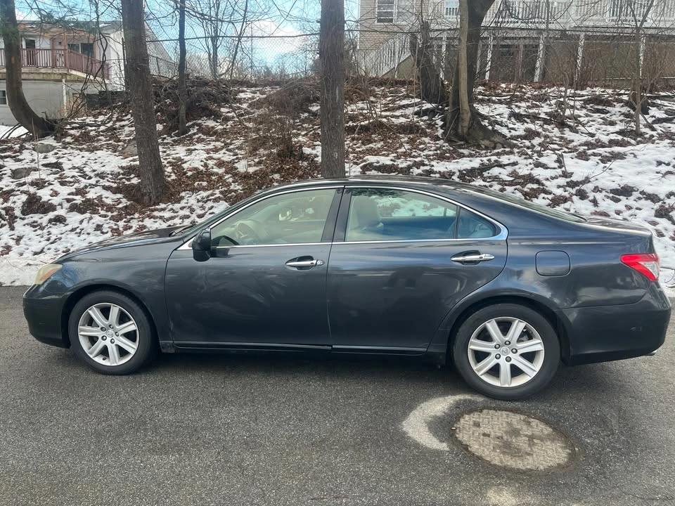 2007 Lexus ES 5th Gen - Image 3 of 6