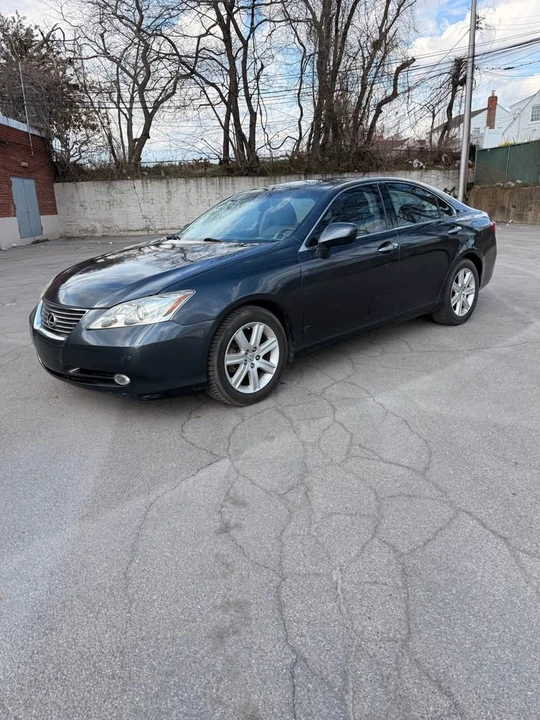 2007 Lexus ES 5th Gen - Image 2 of 12