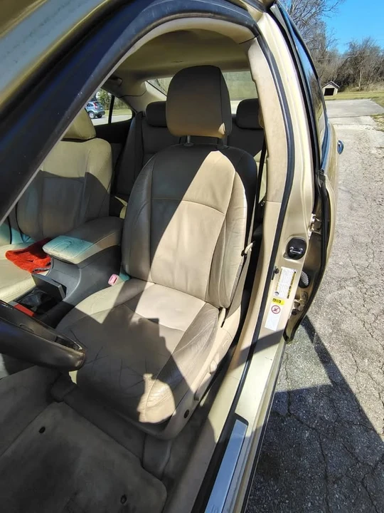 2007 Lexus ES 5th Gen - Image 15 of 19