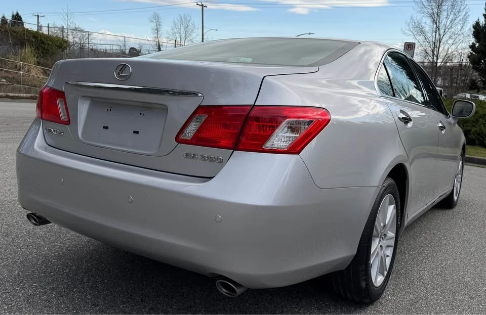 2007 Lexus ES 5th Gen - Image 4 of 17