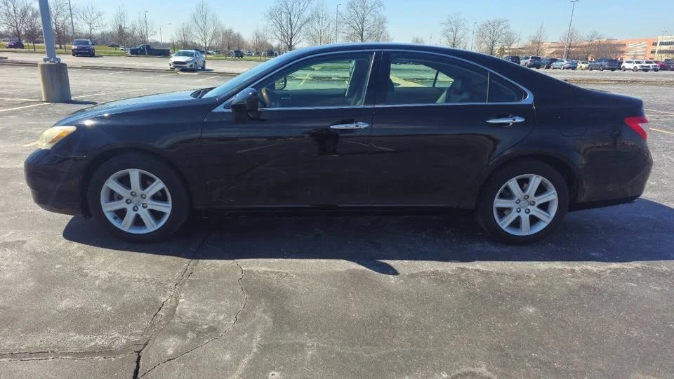 2007 Lexus ES 5th Gen - Image 2 of 20