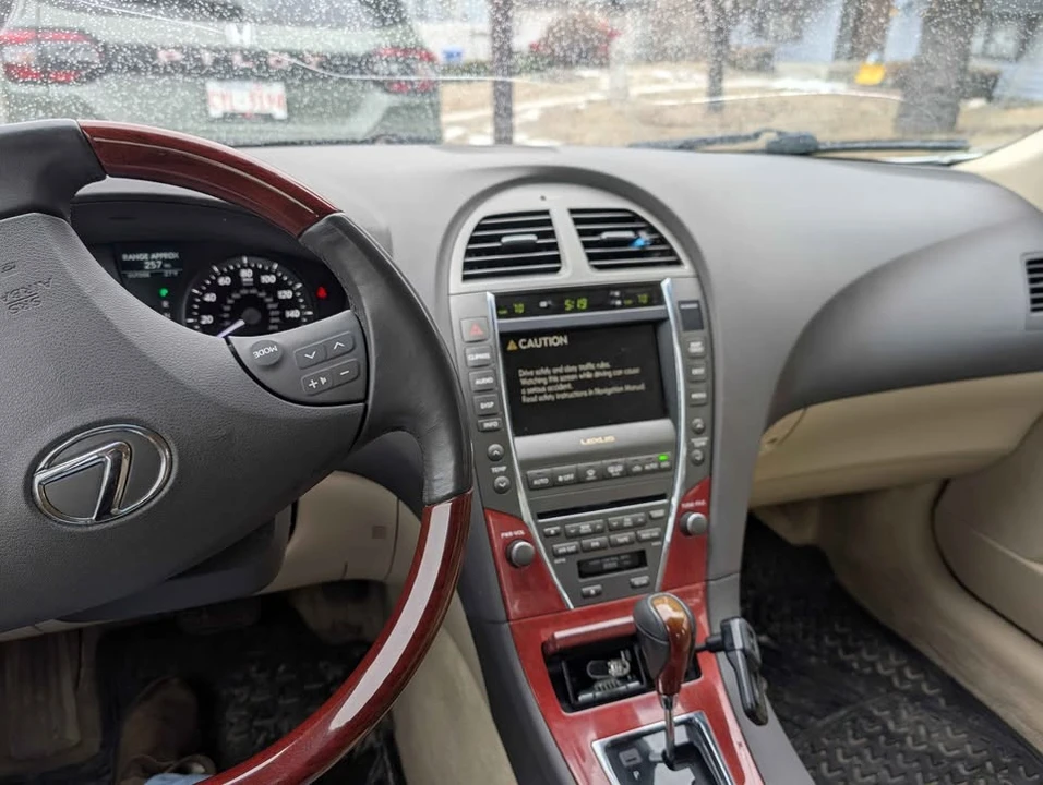 2007 Lexus ES 5th Gen - Image 12 of 15