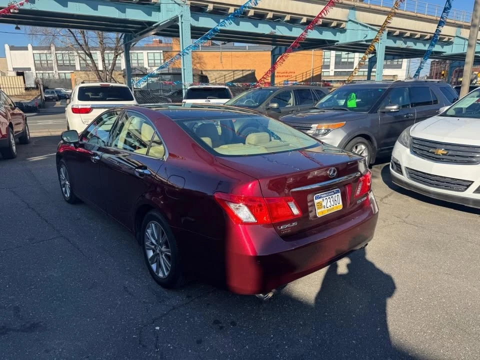2007 Lexus ES 5th Gen - Image 2 of 5