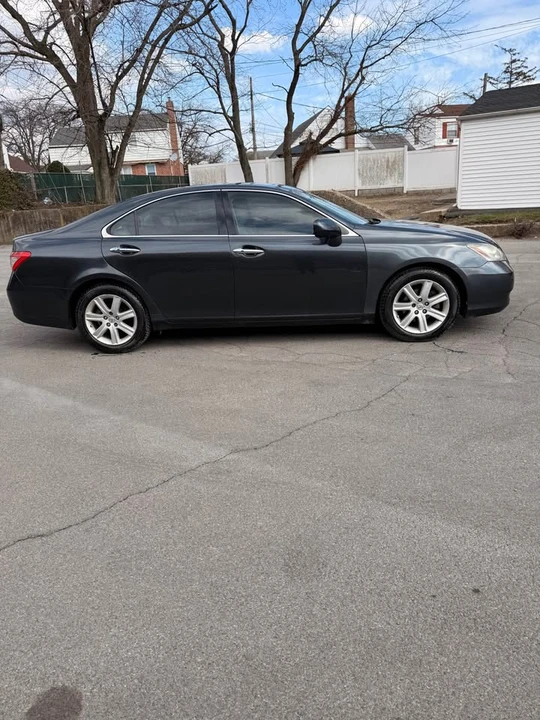 2007 Lexus ES 5th Gen - Image 4 of 12