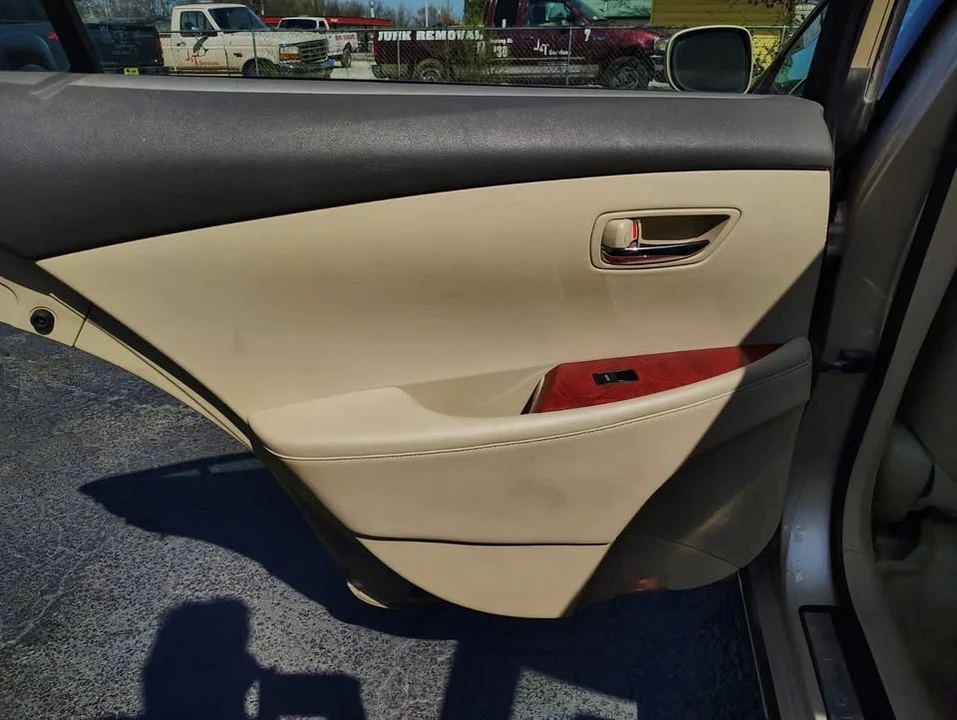 2007 Lexus ES 5th Gen - Image 12 of 19