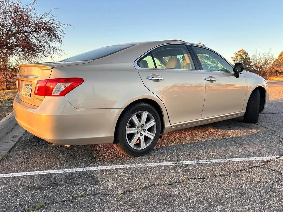2007 Lexus ES 5th Gen - Image 6 of 20