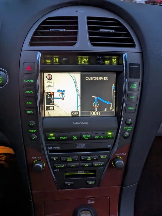 2007 Lexus ES 5th Gen - Image 16 of 20