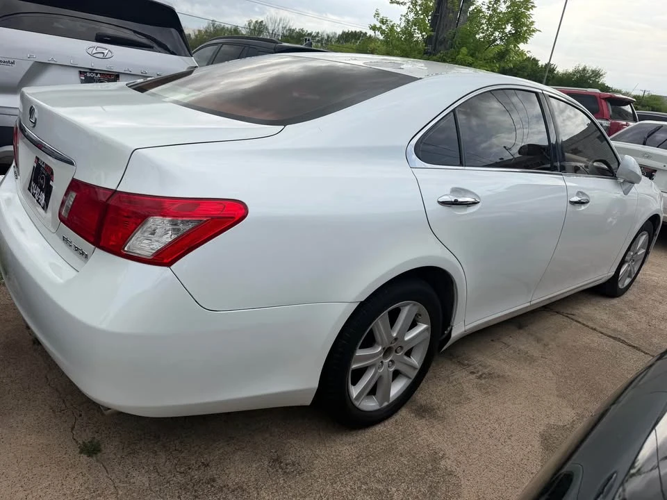 2007 Lexus ES 5th Gen - Image 2 of 13
