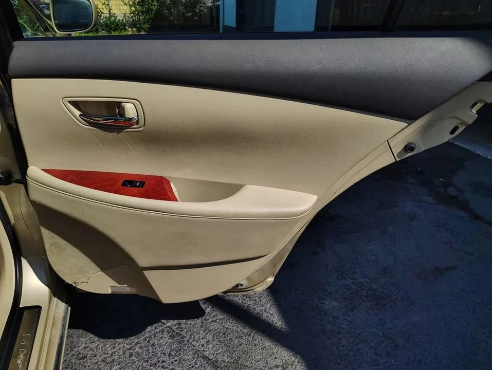 2007 Lexus ES 5th Gen - Image 10 of 19