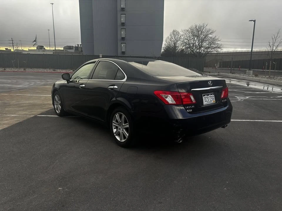 2007 Lexus ES 5th Gen - Image 4 of 12