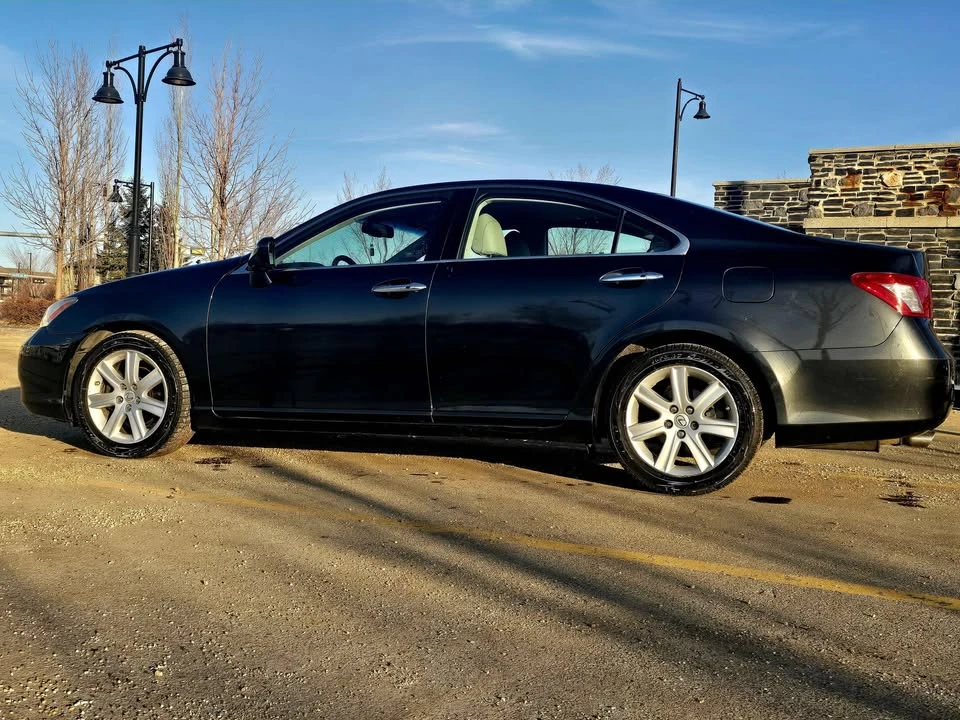 2007 Lexus ES 5th Gen - Image 5 of 10