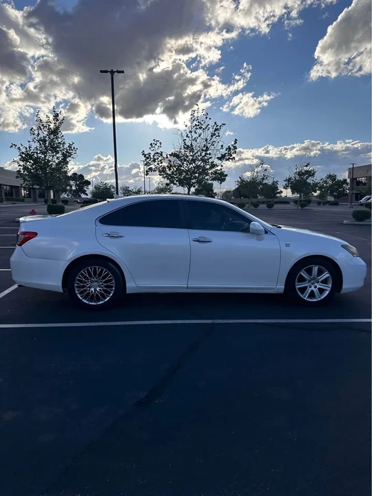 2007 Lexus ES 5th Gen - Image 14 of 15