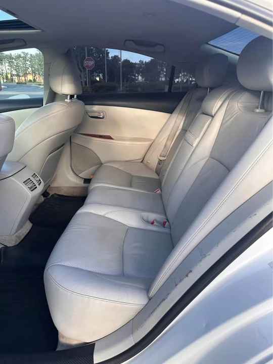 2007 Lexus ES 5th Gen - Image 10 of 15