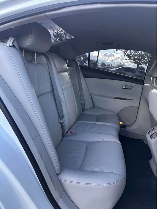 2007 Lexus ES 5th Gen - Image 11 of 15