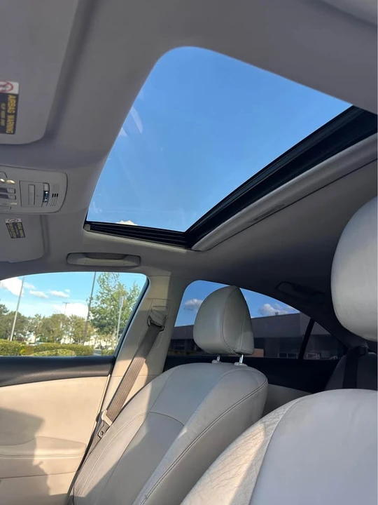 2007 Lexus ES 5th Gen - Image 13 of 15