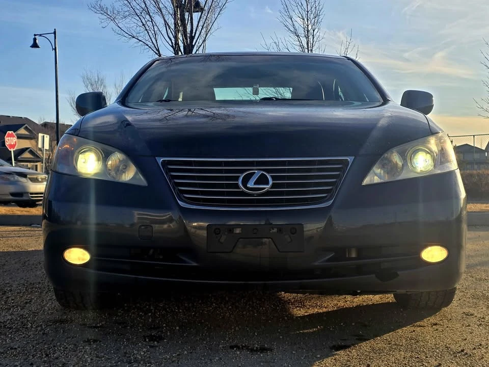 2007 Lexus ES 5th Gen - Image 2 of 10