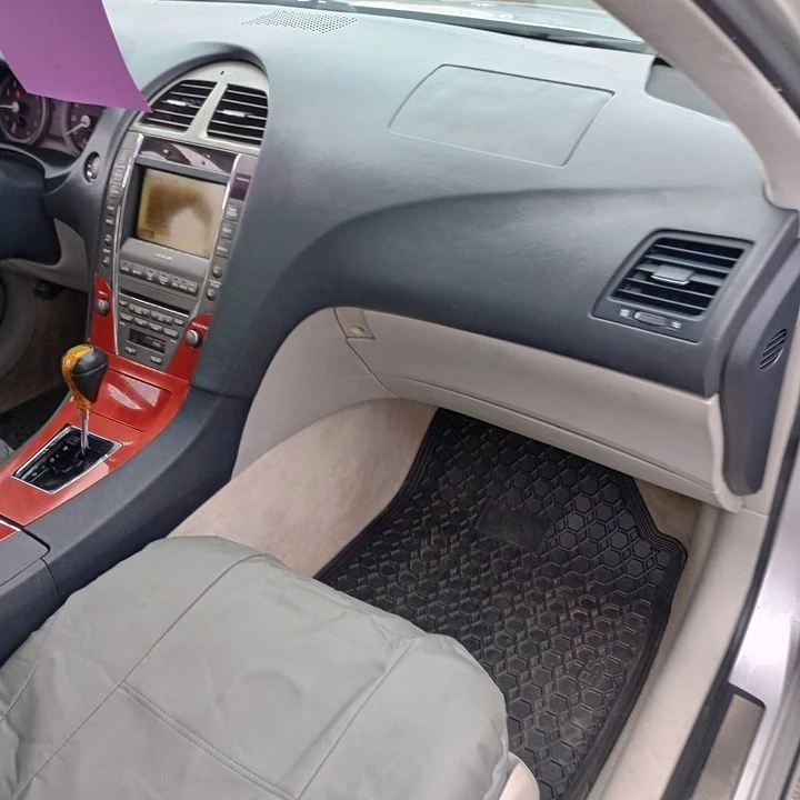 2007 Lexus ES 5th Gen - Image 16 of 19