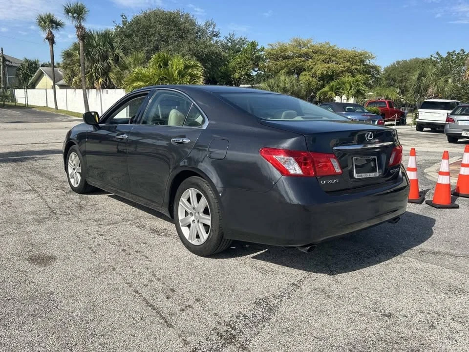 2007 Lexus ES 5th Gen - Image 8 of 20