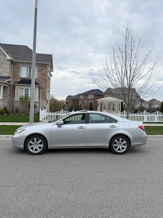 2007 Lexus ES 5th Gen - Image 2 of 13