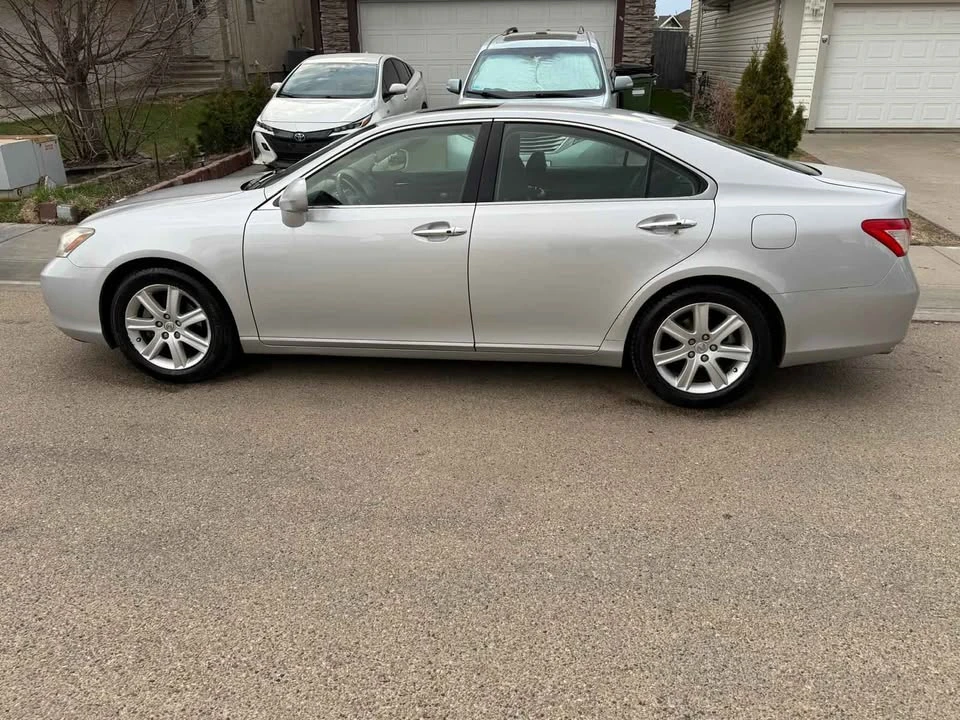 2007 Lexus ES 5th Gen - Image 5 of 10