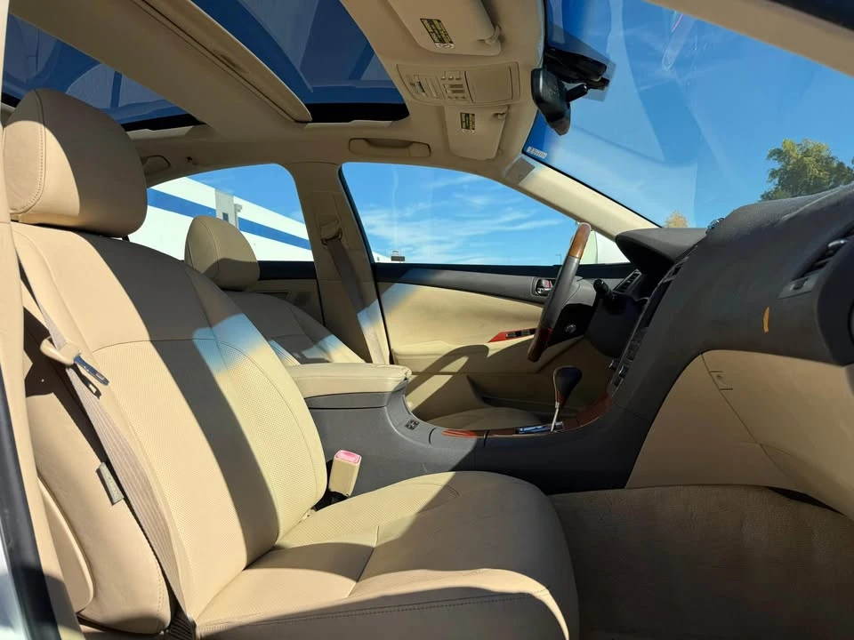 2007 Lexus ES 5th Gen - Image 8 of 15