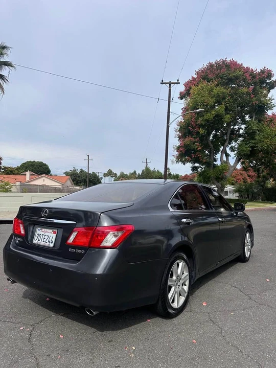 2007 Lexus ES 5th Gen - Image 10 of 12