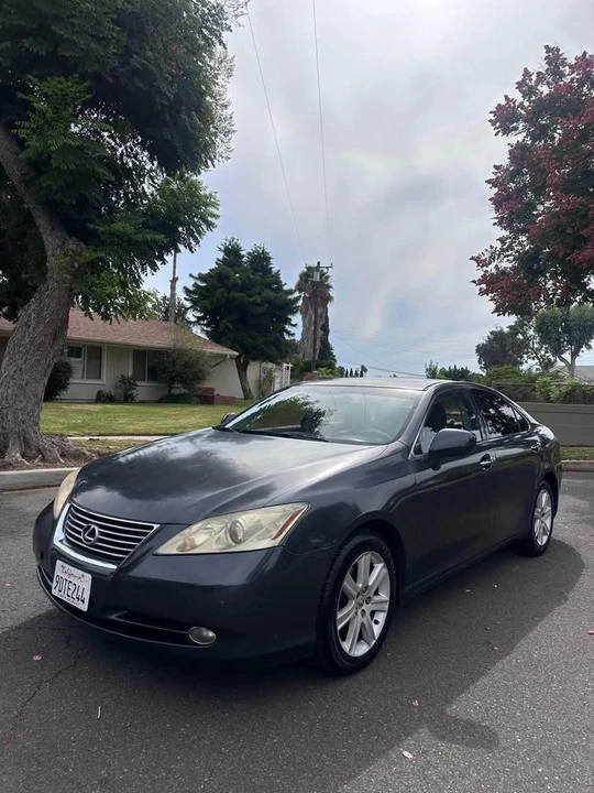 2007 Lexus ES 5th Gen - Image 2 of 12