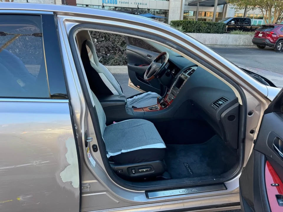 2007 Lexus ES 5th Gen - Image 11 of 12