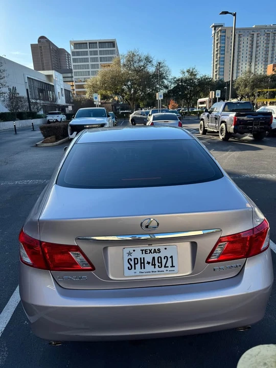2007 Lexus ES 5th Gen - Image 3 of 12