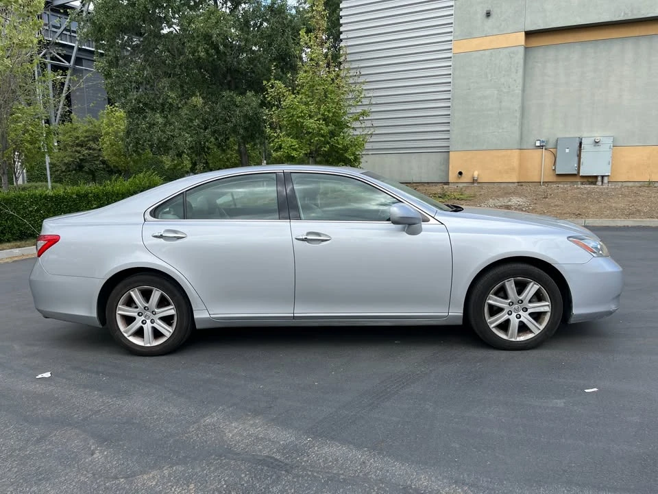 2007 Lexus ES 5th Gen - Image 4 of 19