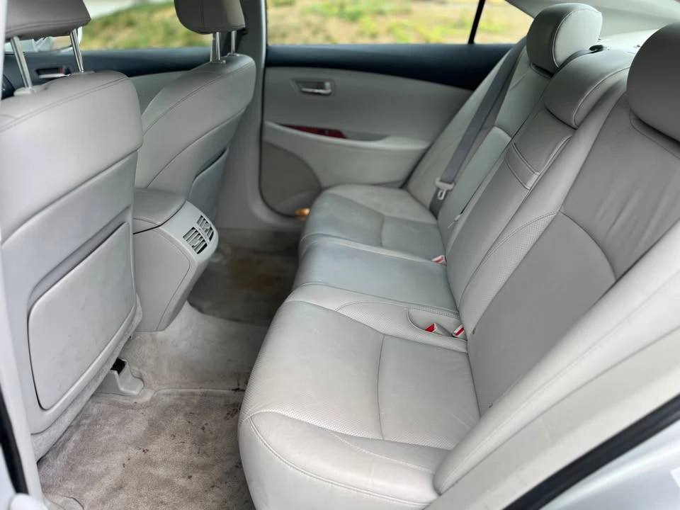 2007 Lexus ES 5th Gen - Image 12 of 19